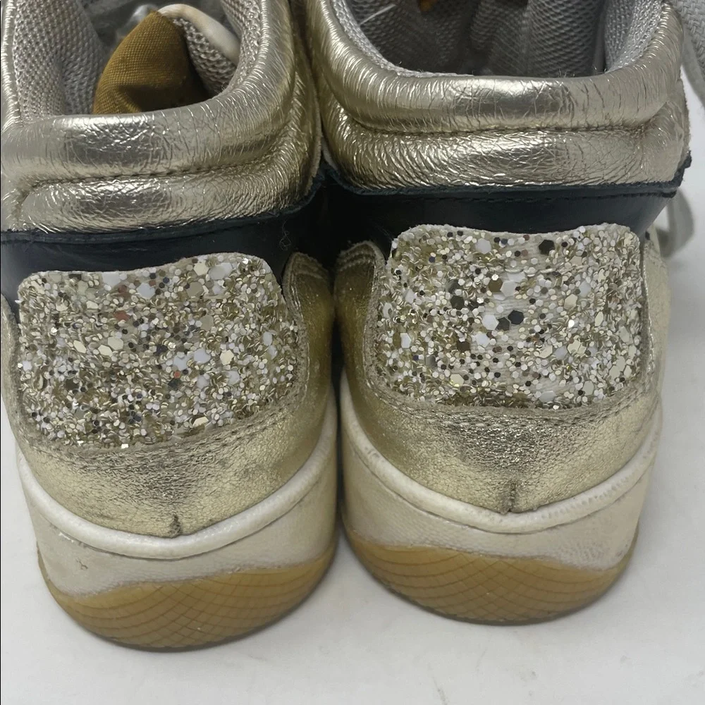 Meline Metallic High-Top Sneakers with Gray Laces Size 5.5